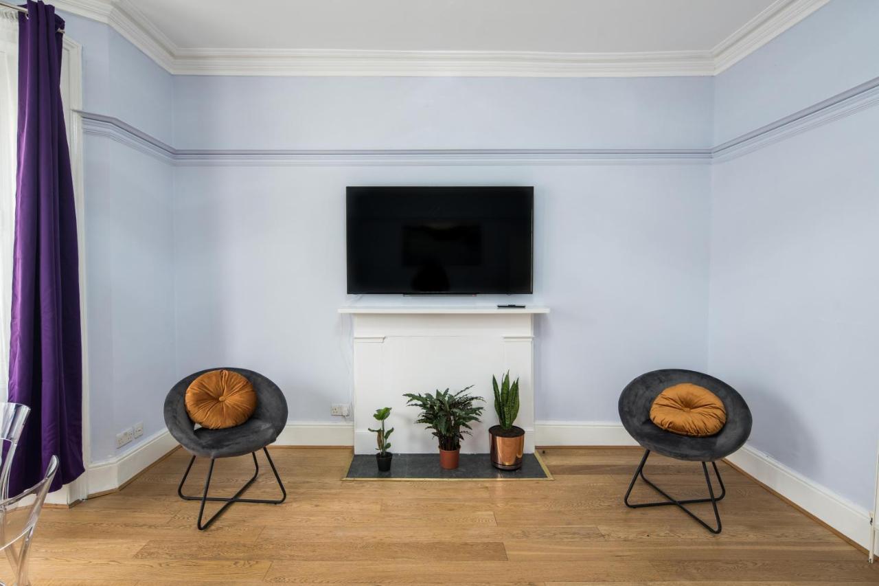 Gloucester Station Gem: 3 Bedroom Oasis Apartamento